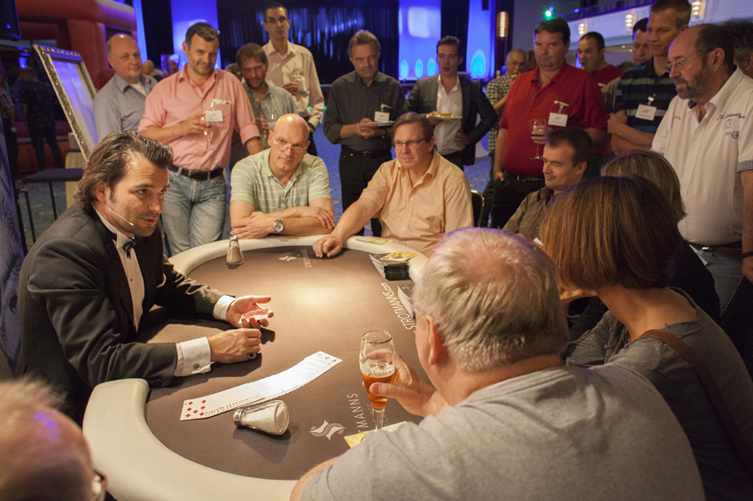 alex fischer, fotograf, darmstadt, 2014, gavi, gesellschaft f�r angewandte versicherungsinformatik, betriebsfeier berlin