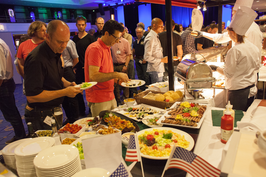 alex fischer, fotograf, darmstadt, 2014, gavi, gesellschaft f�r angewandte versicherungsinformatik, betriebsfeier berlin